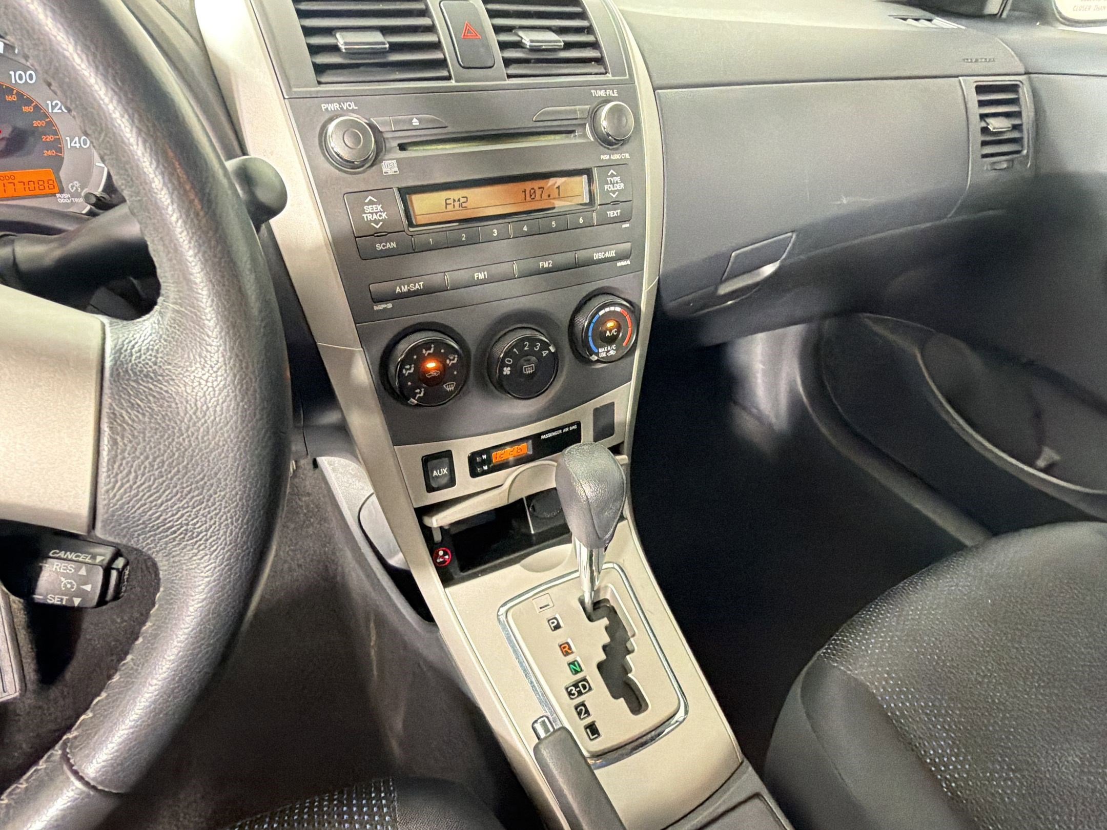 Used 2010 Toyota Corolla S image 23