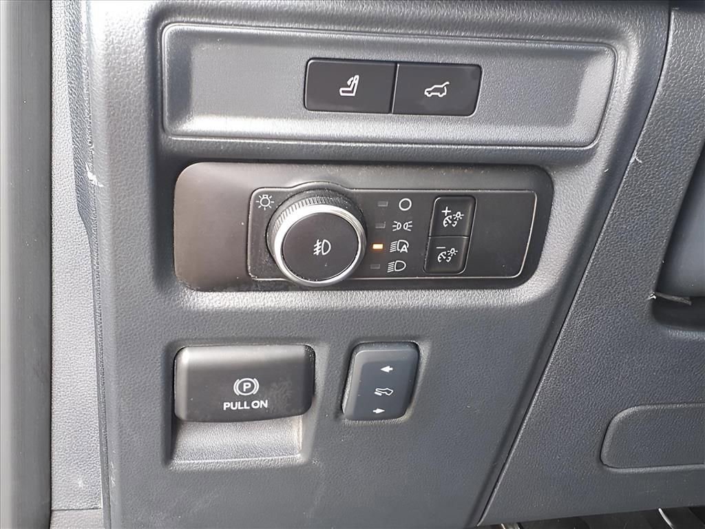 Used 2024 Ford Expedition Limited image 20