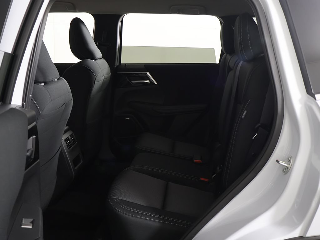 New 2026 Mitsubishi Outlander ES AWD/4WD image 30