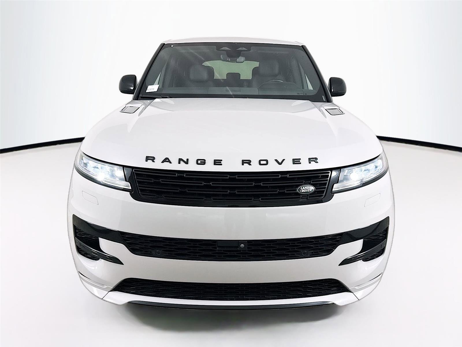 Used 2024 Land Rover Range Rover Sport Dynamic SE image 25
