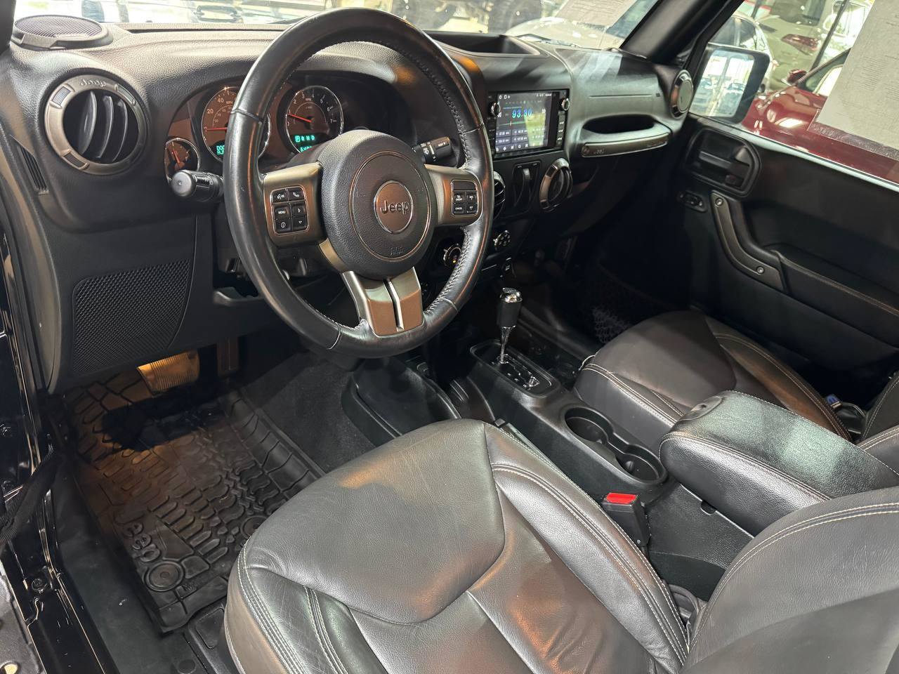 Used 2018 Jeep Wrangler Sport AWD/4WD image 12