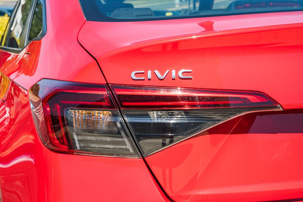 Used 2023 Honda Civic Sport image 7