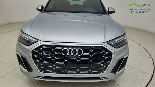 Used 2025 Audi SQ5 Prestige AWD/4WD image 9