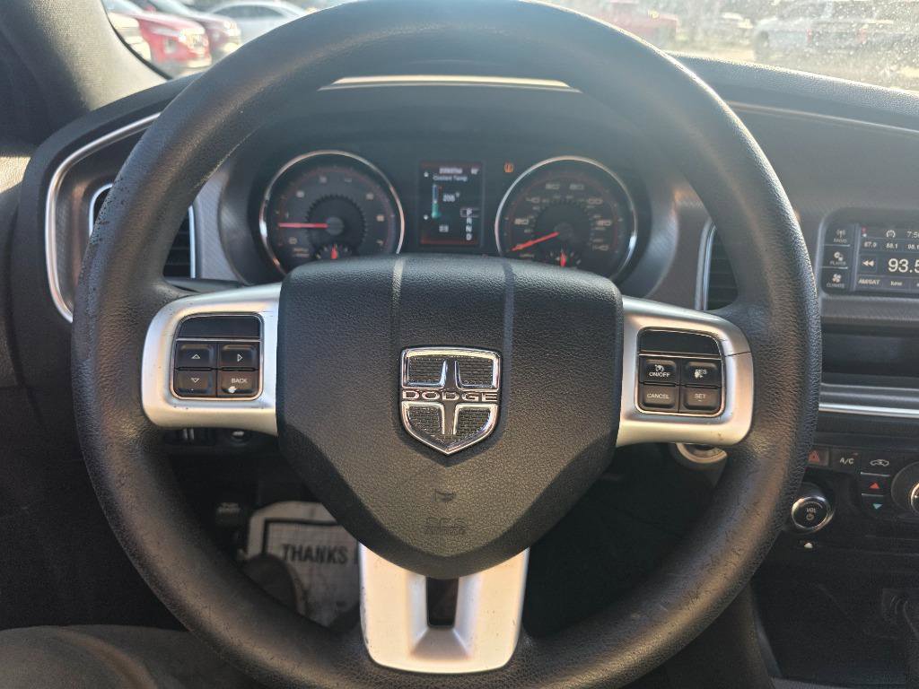 Used 2013 Dodge Charger SE RWD image 13