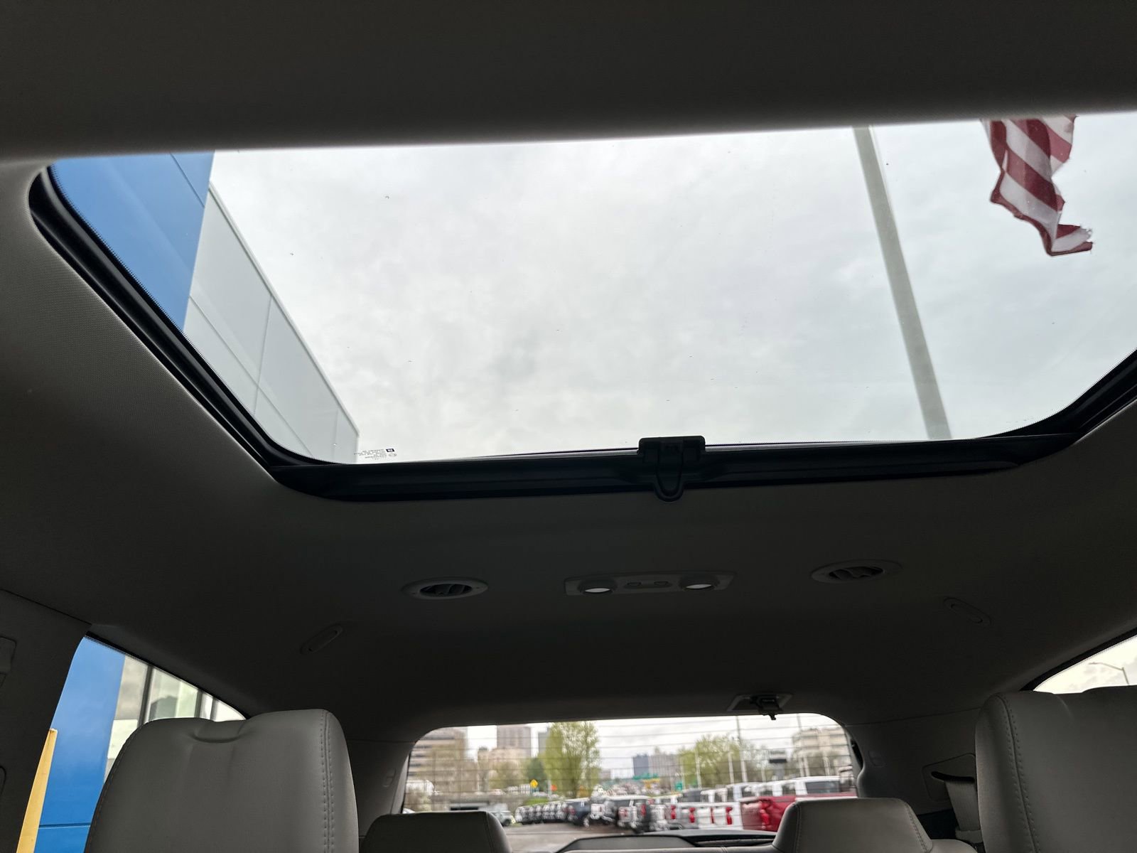 Used 2017 Chevrolet Traverse LT AWD/4WD image 21