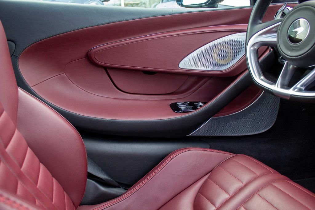 Used 2025 McLaren GTS image 19