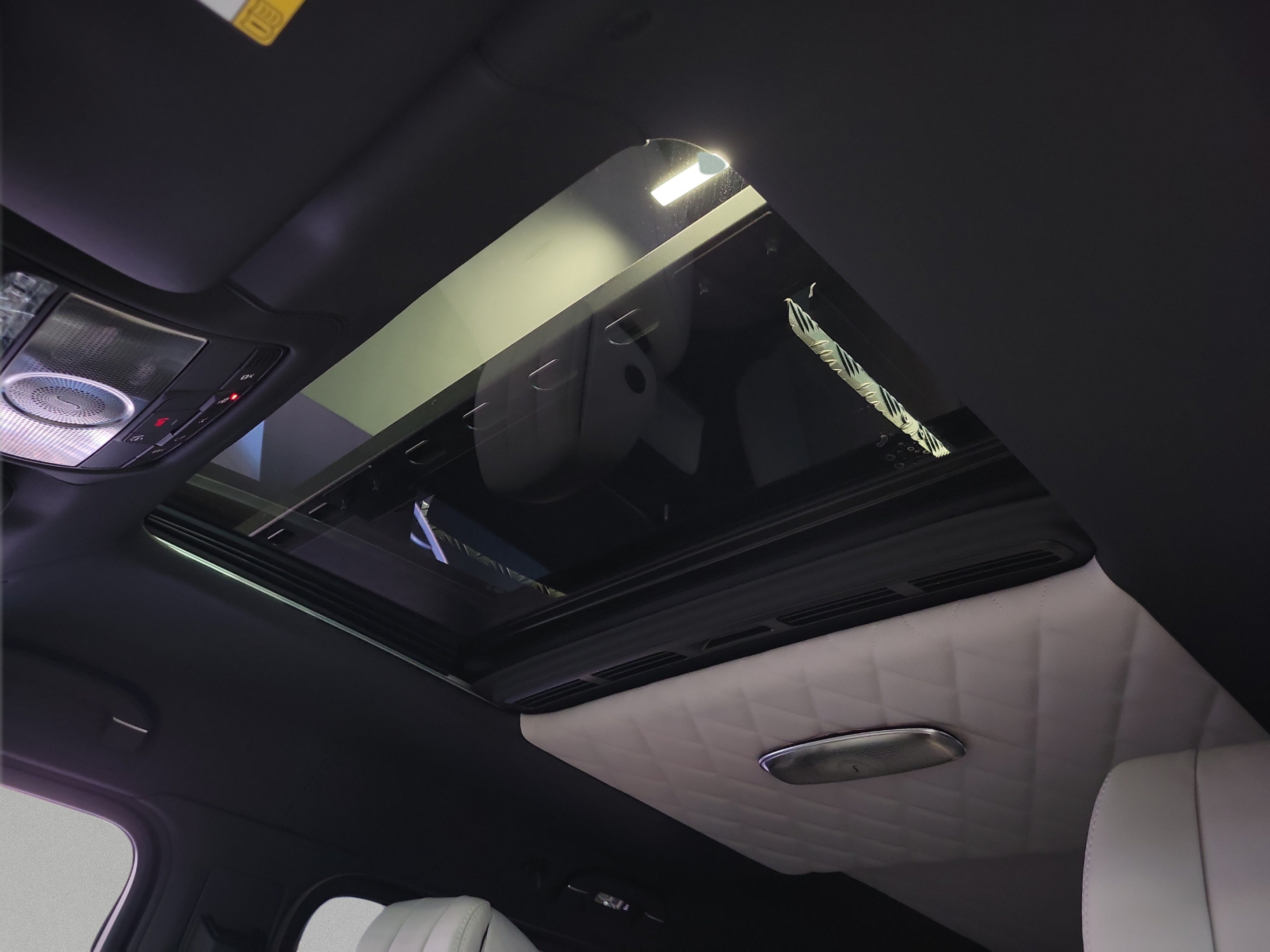 New 2027 Mercedes-Benz G 63 AMG 4MATIC image 35