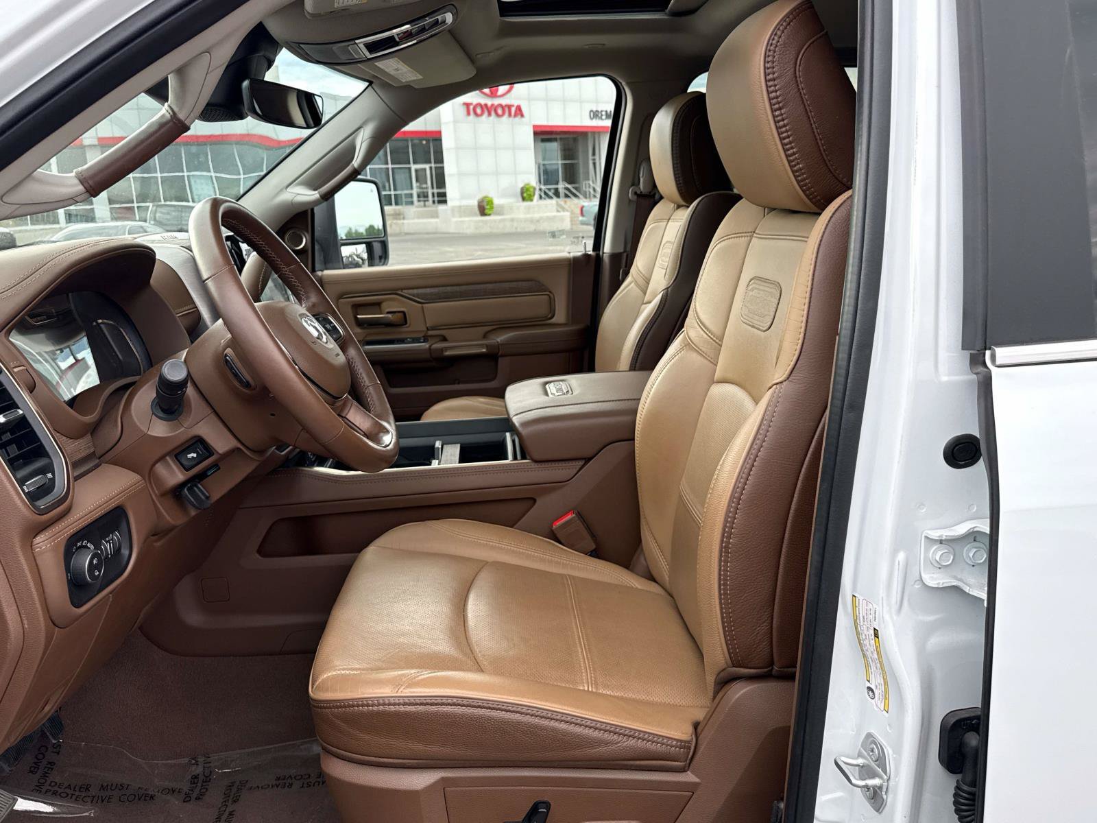 Used 2023 RAM 2500 Limited AWD/4WD image 12