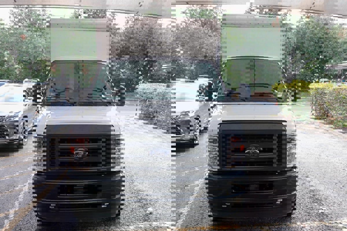 Used 2023 Ford E-350 and Econoline 350 Super Duty w/ Driver's Safety Package image 28