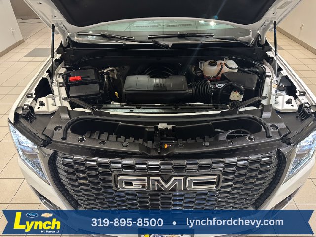 Used 2024 GMC Yukon XL Denali Ultimate AWD/4WD image 36
