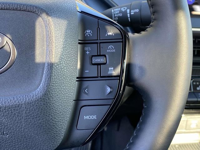 Used 2025 Toyota Prius XLE image 22