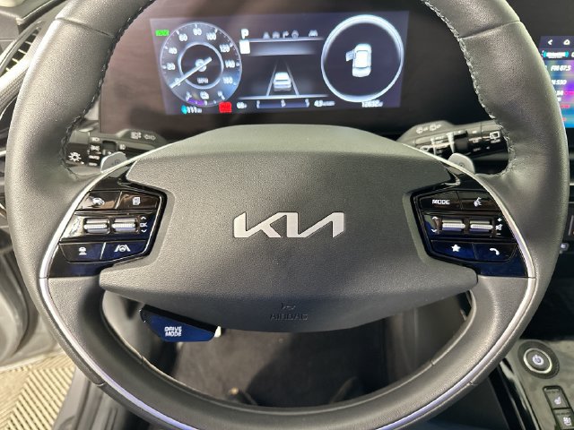 Used 2023 Kia Niro Wave w/ Wave Preserve Package FWD image 22