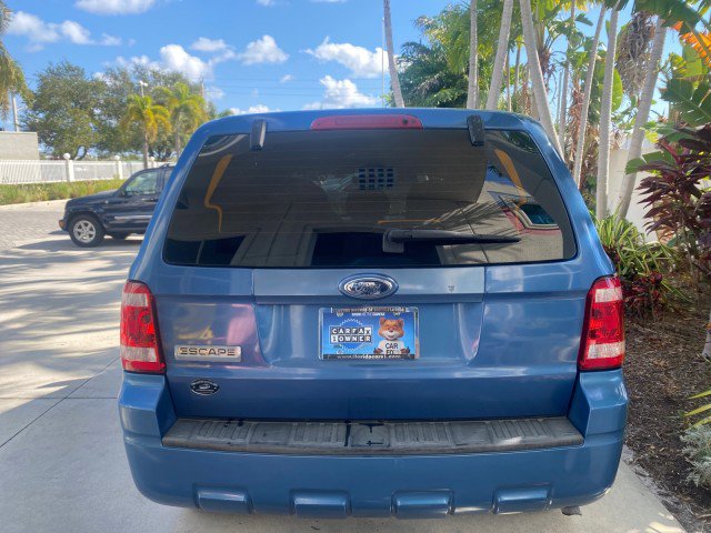 Used 2009 Ford Escape XLS image 89