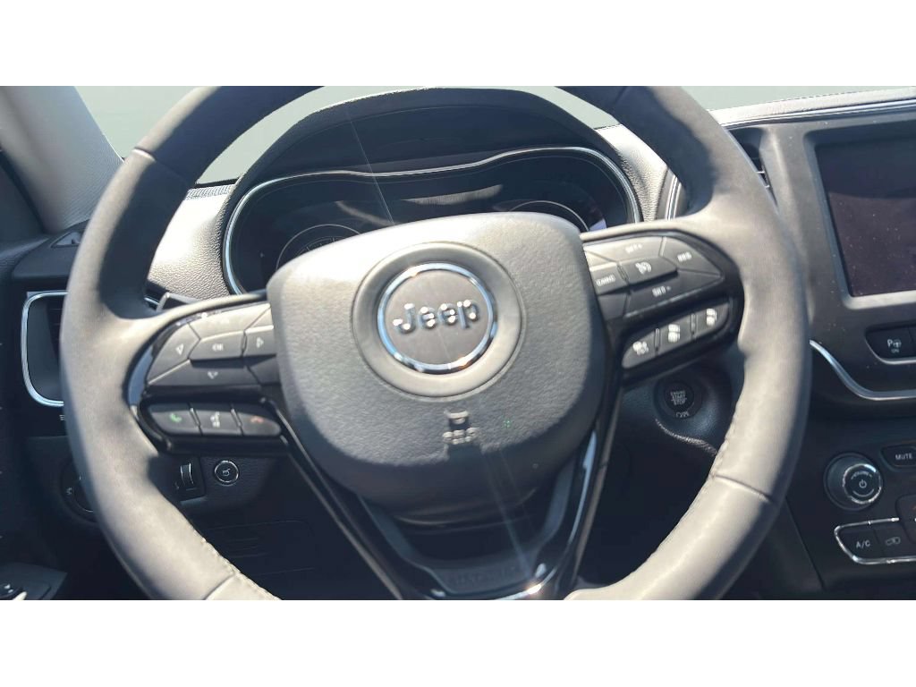 Used 2023 Jeep Cherokee Altitude Lux AWD/4WD image 14