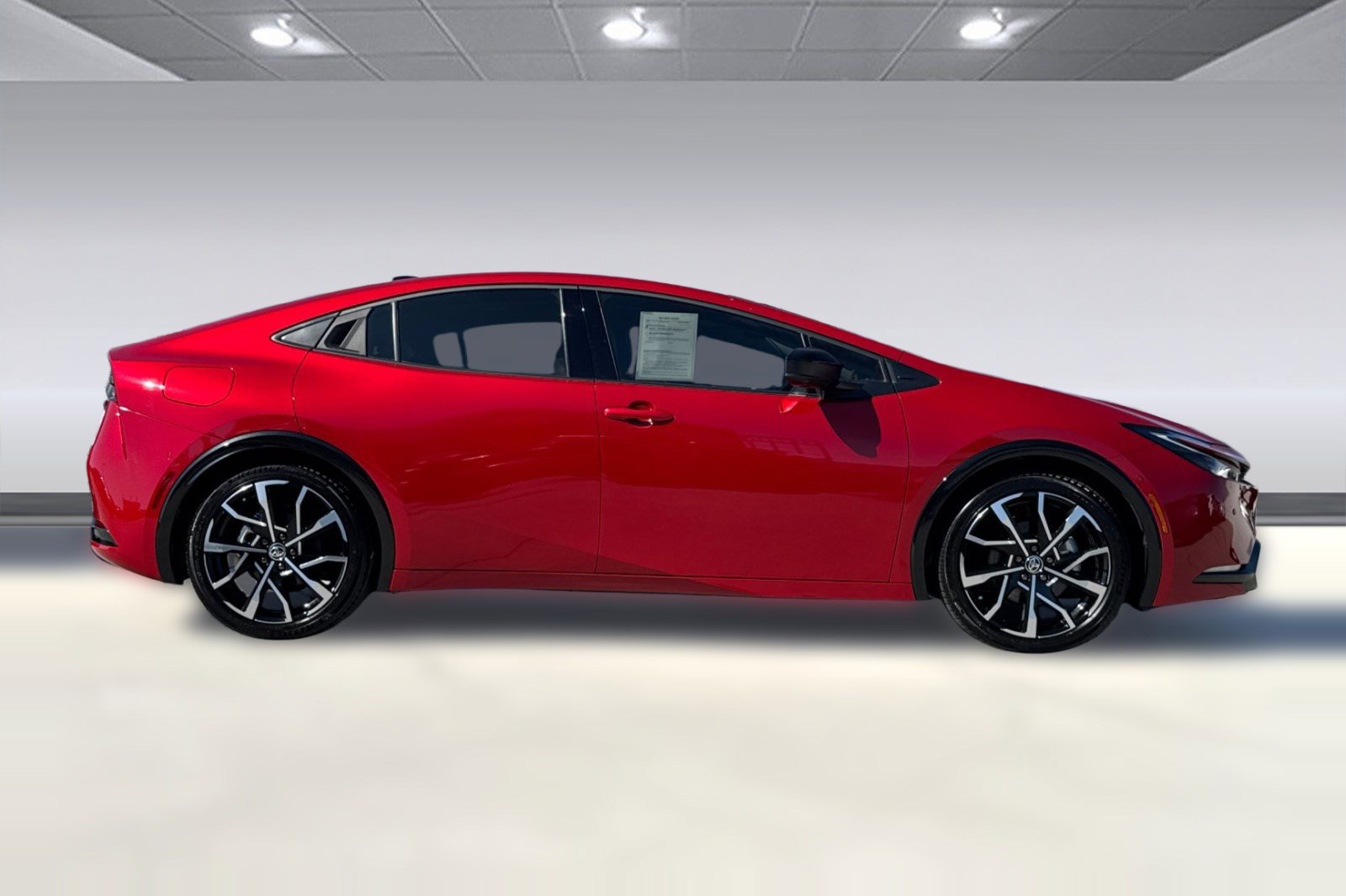 Used 2025 Toyota Prius Plug-In Hybrid w/ Limited Premium Package image 2
