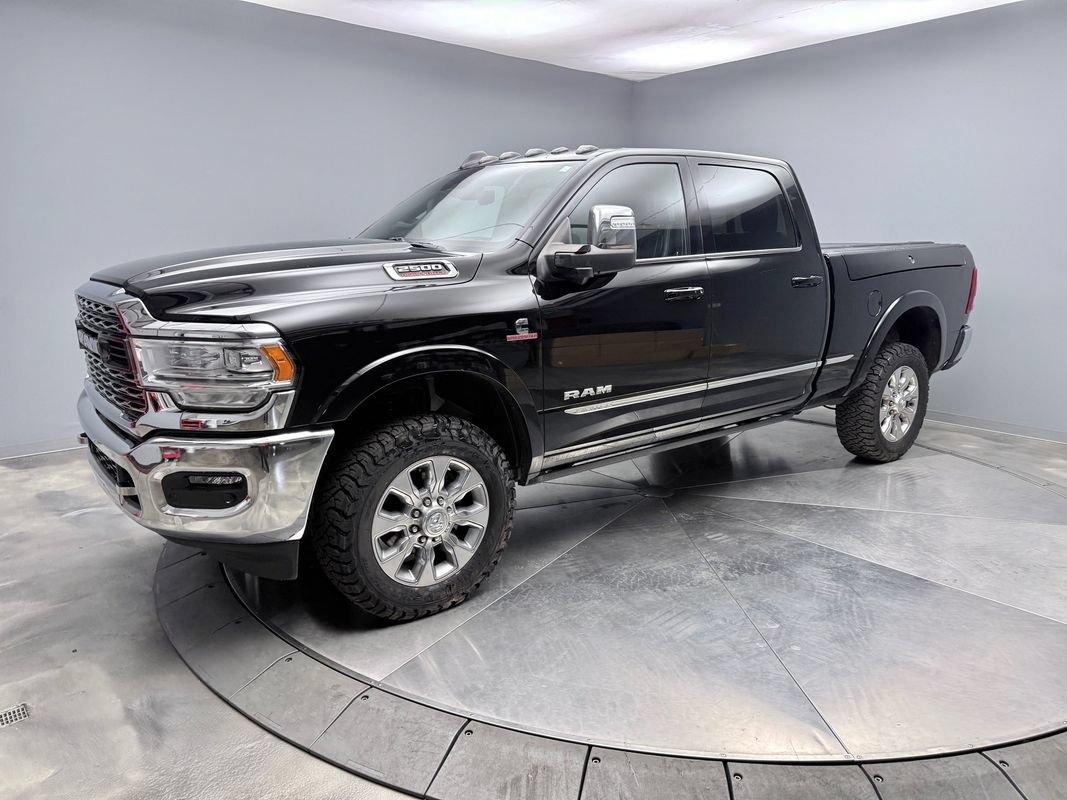 Used 2024 RAM 2500 Limited AWD/4WD image 1