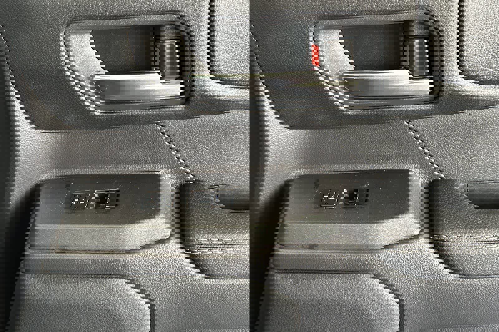 Used 2025 Toyota Land Cruiser w/ Premium Package image 21