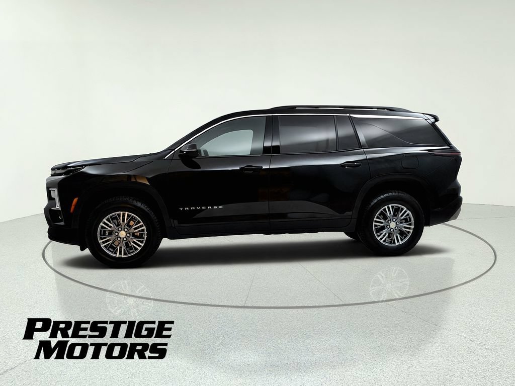 Used 2026 Chevrolet Traverse LT AWD/4WD image 4