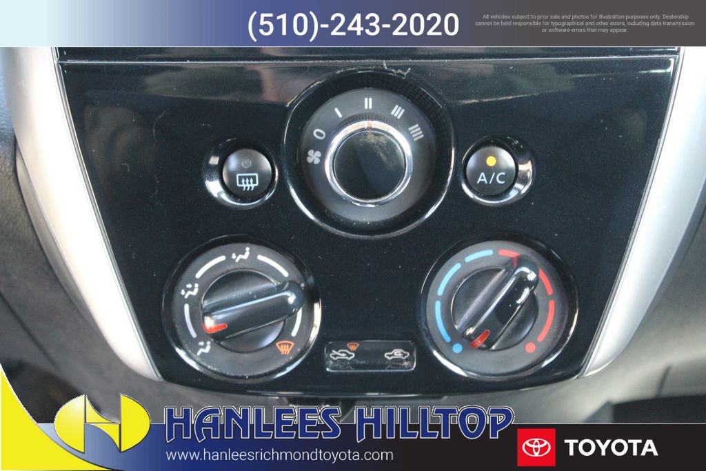 Used 2017 Nissan Versa SV w/ SV Special Edition Package image 20