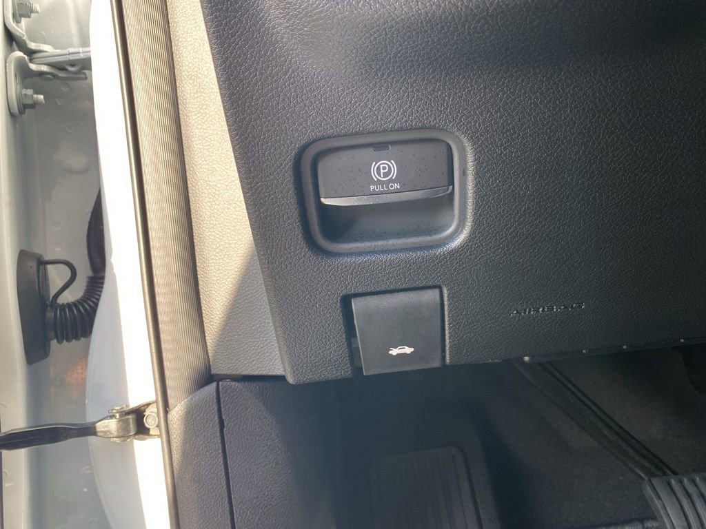 New 2025 Jeep Grand Cherokee L Altitude image 15