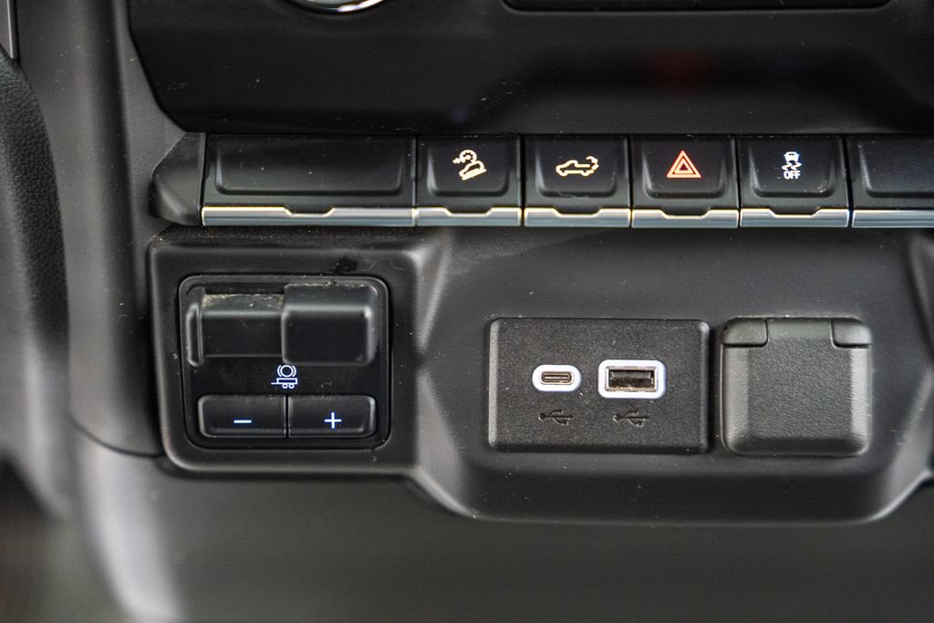 Used 2021 Chevrolet Silverado 1500 Custom Trail Boss w/ Safety Confidence Package AWD/4WD image 26