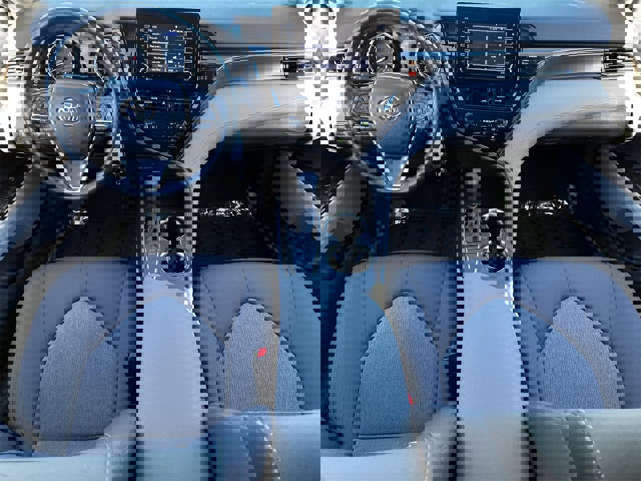 Used 2023 Toyota Camry LE image 9