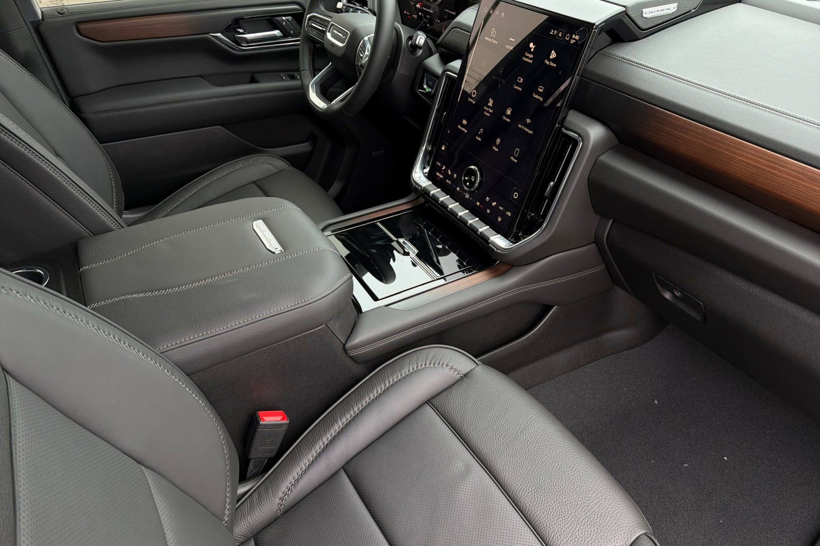 New 2026 GMC Yukon XL Denali image 17