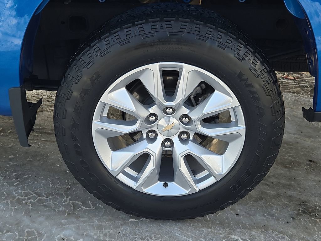 Used 2022 Chevrolet Silverado 1500 Custom image 12