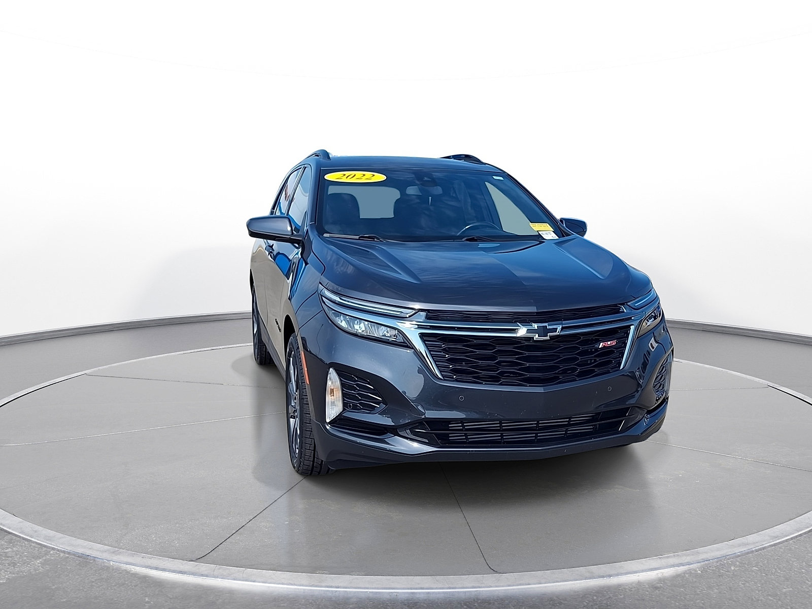 Used 2022 Chevrolet Equinox RS FWD image 2
