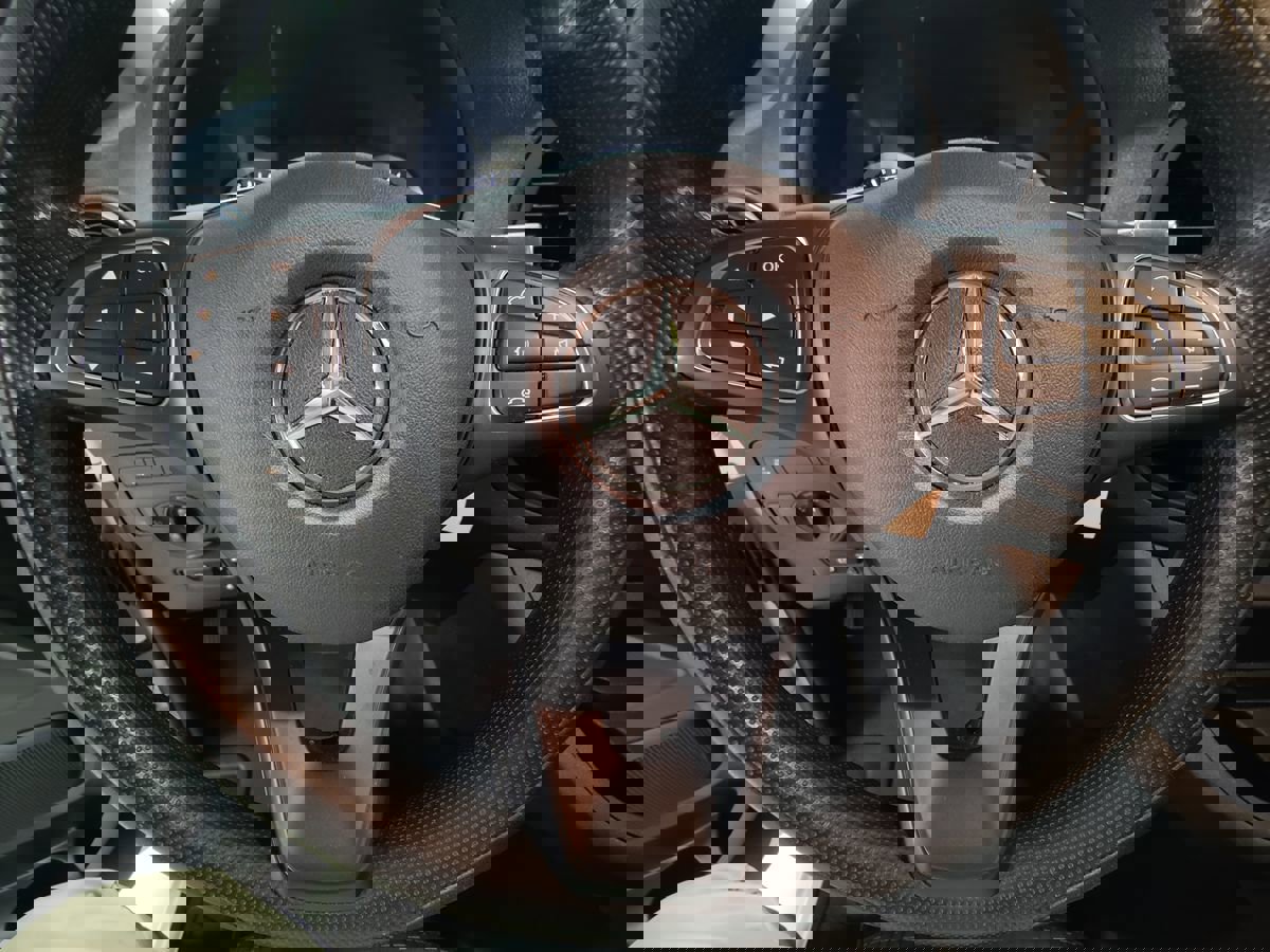 Used 2023 Mercedes-Benz Metris image 23