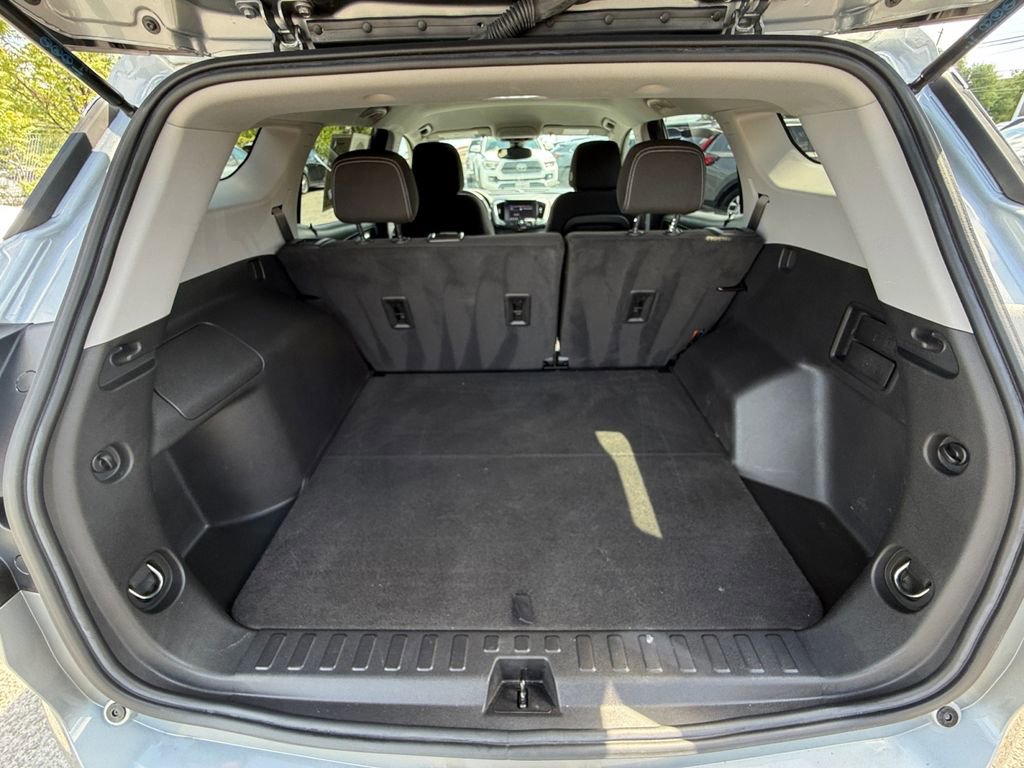 Used 2023 GMC Terrain SLE w/ Driver Convenience Package AWD/4WD image 26