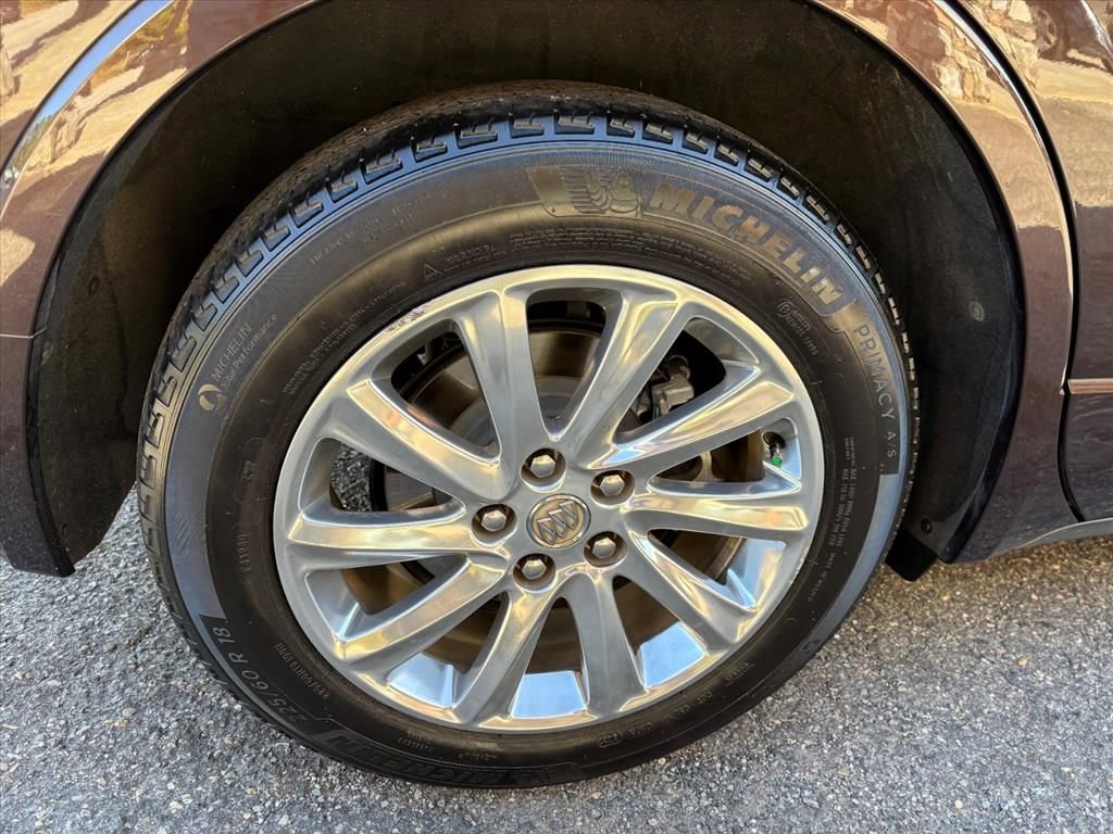 Used 2020 Buick Envision Essence FWD image 24