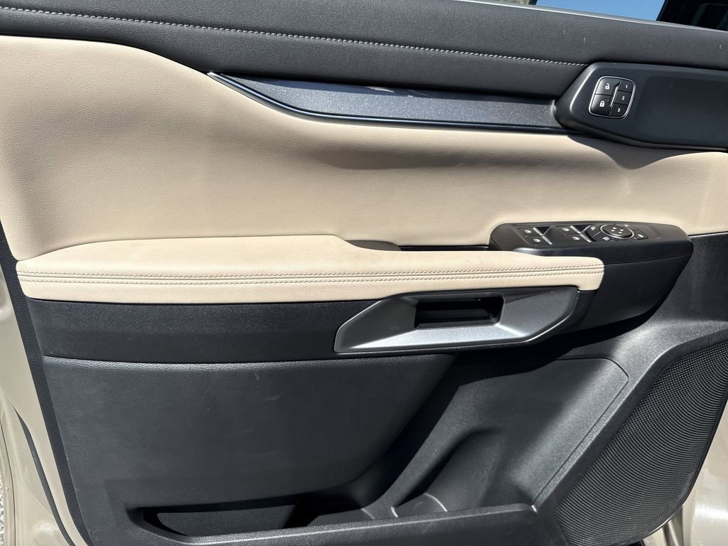 Used 2025 Ford Ranger Lariat w/ Trailer Tow Package image 10