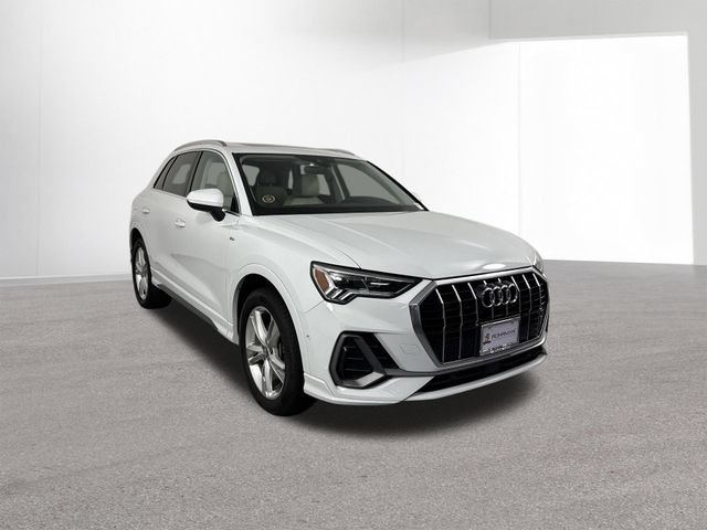 Used 2020 Audi Q3 2.0T Prestige w/ Prestige Package AWD/4WD image 3