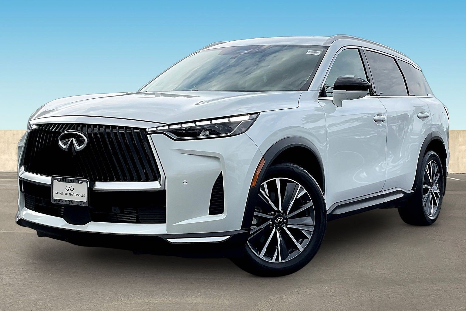 Used 2027 INFINITI QX60 Luxe w/ Cargo Package AWD/4WD image 3
