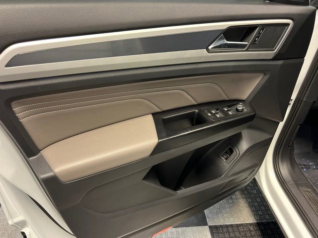 Used 2021 Volkswagen Atlas Cross Sport SEL FWD image 8
