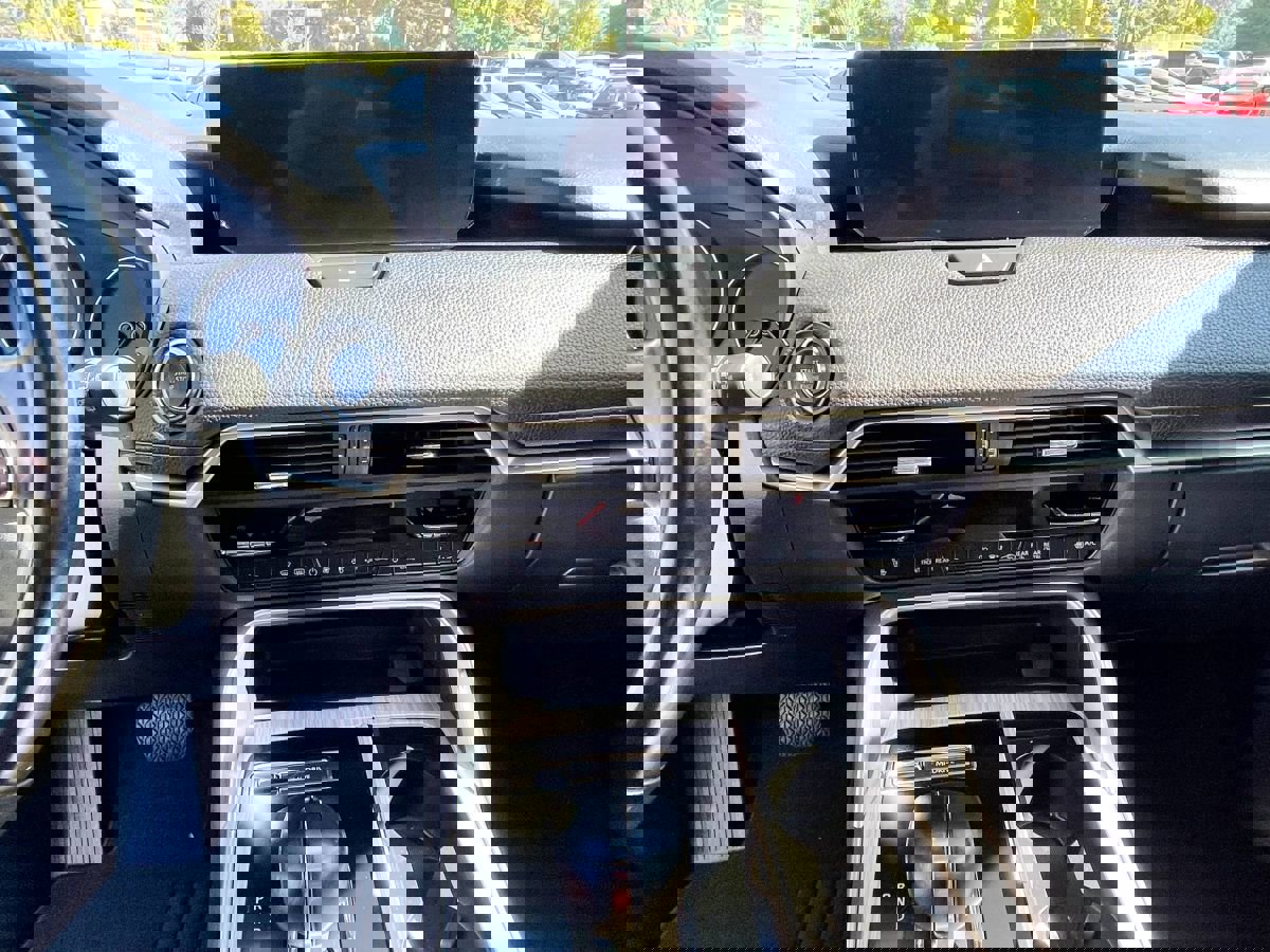 Used 2024 MAZDA CX-90 3.3 Turbo w/ Preferred Plus image 12