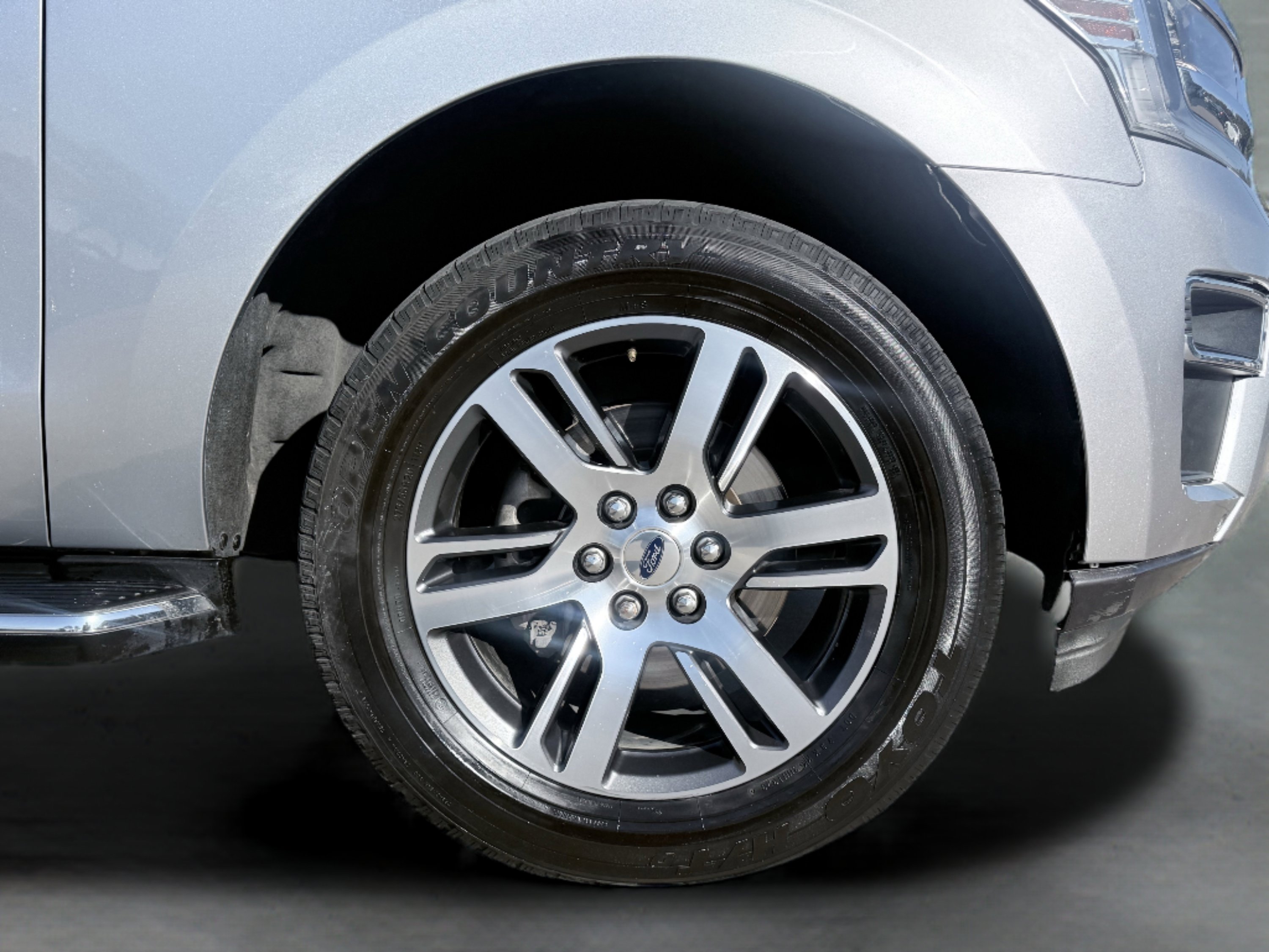 Used 2023 Ford Expedition Max Limited image 9