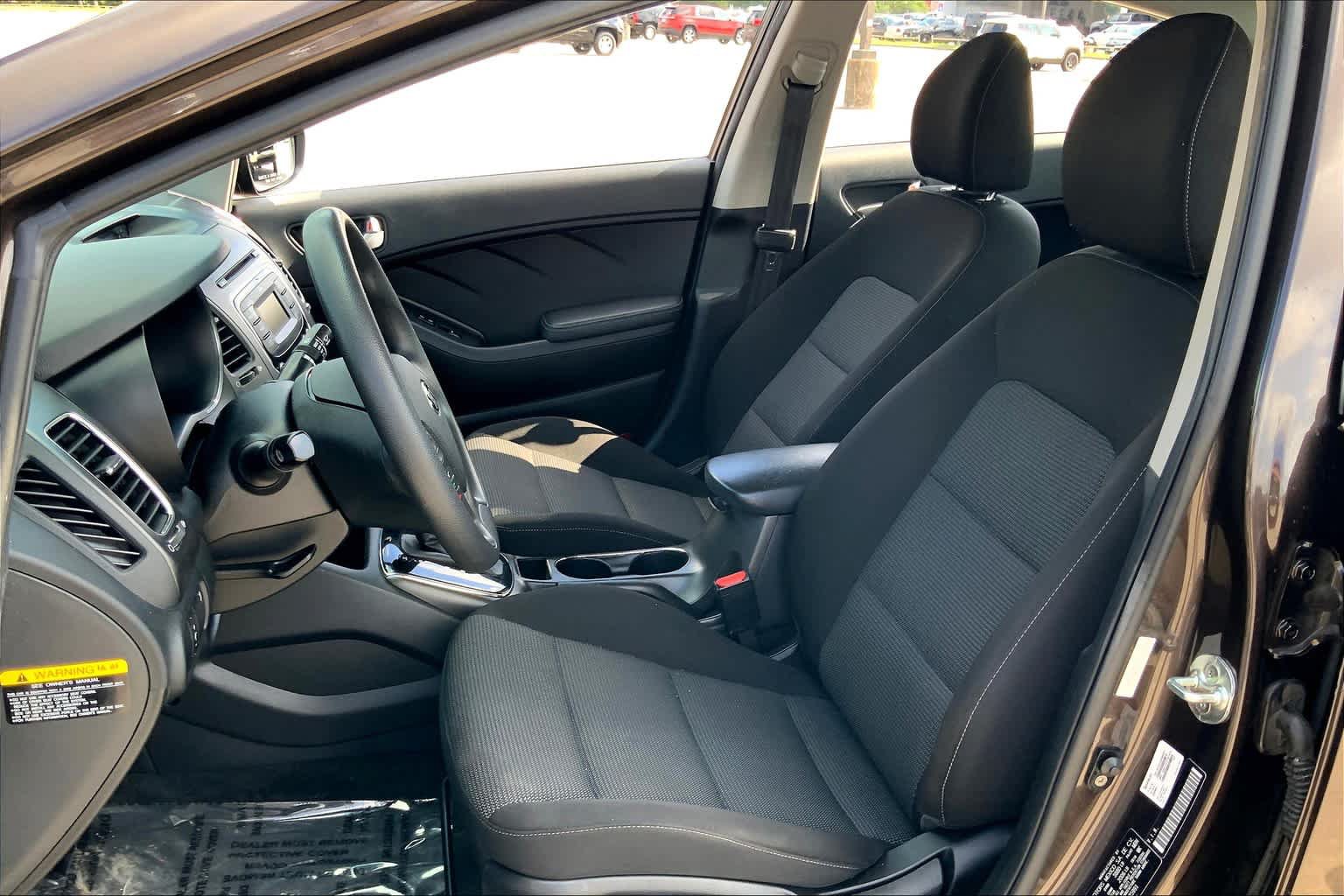 Used 2018 Kia Forte LX FWD image 8