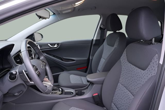 Used 2019 Hyundai Ioniq Plug-In Hybrid FWD image 9