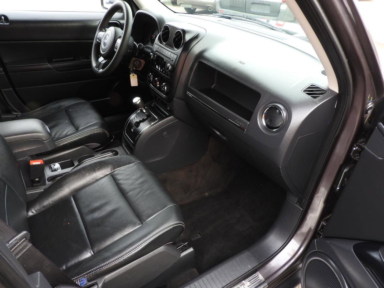 Used 2015 Jeep Patriot Sport w/ Power Value Group AWD/4WD image 6