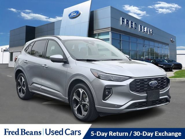 Certified 2023 Ford Escape ST-Line Elite w/ Class II Trailer Tow Package