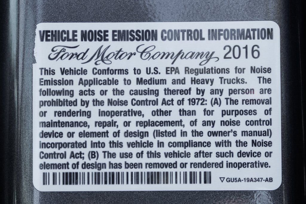 Used 2016 Ford F550 4x4 Crew Cab Super Duty w/ XLT Interior Package image 55