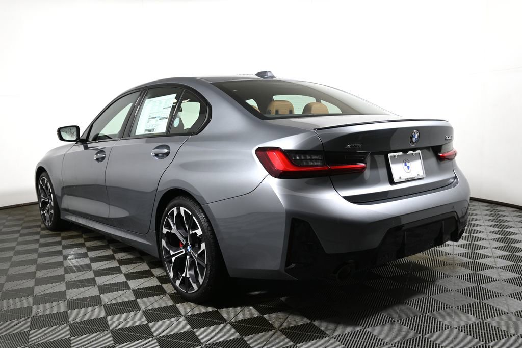 Used 2026 BMW 330i xDrive Sedan w/ M Sport Package image 5