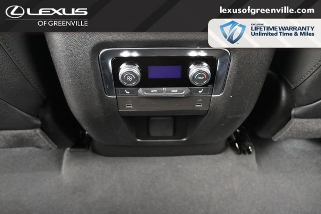 Used 2025 GMC Yukon XL Denali AWD/4WD image 24