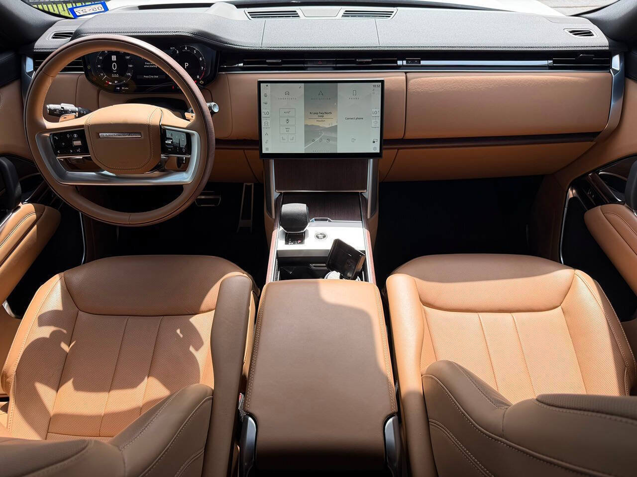 Used 2025 Land Rover Range Rover SE AWD/4WD image 6