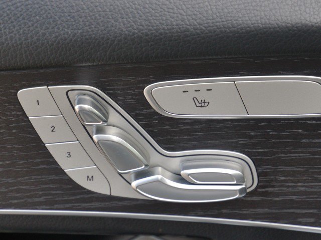Used 2022 Mercedes-Benz GLC 300 4MATIC image 14
