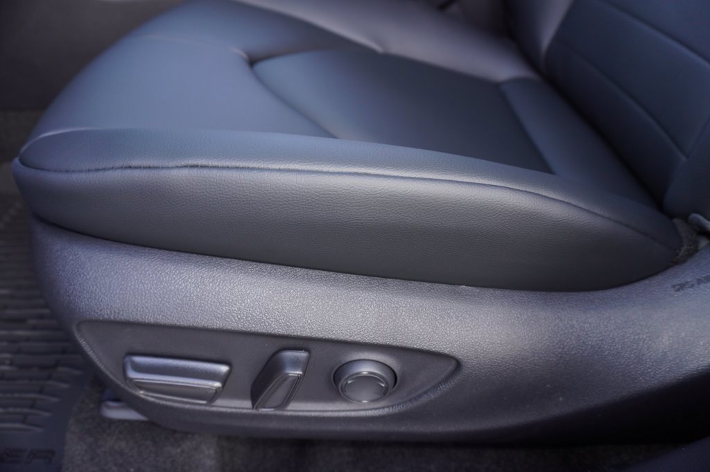 New 2026 Toyota Highlander XLE image 13