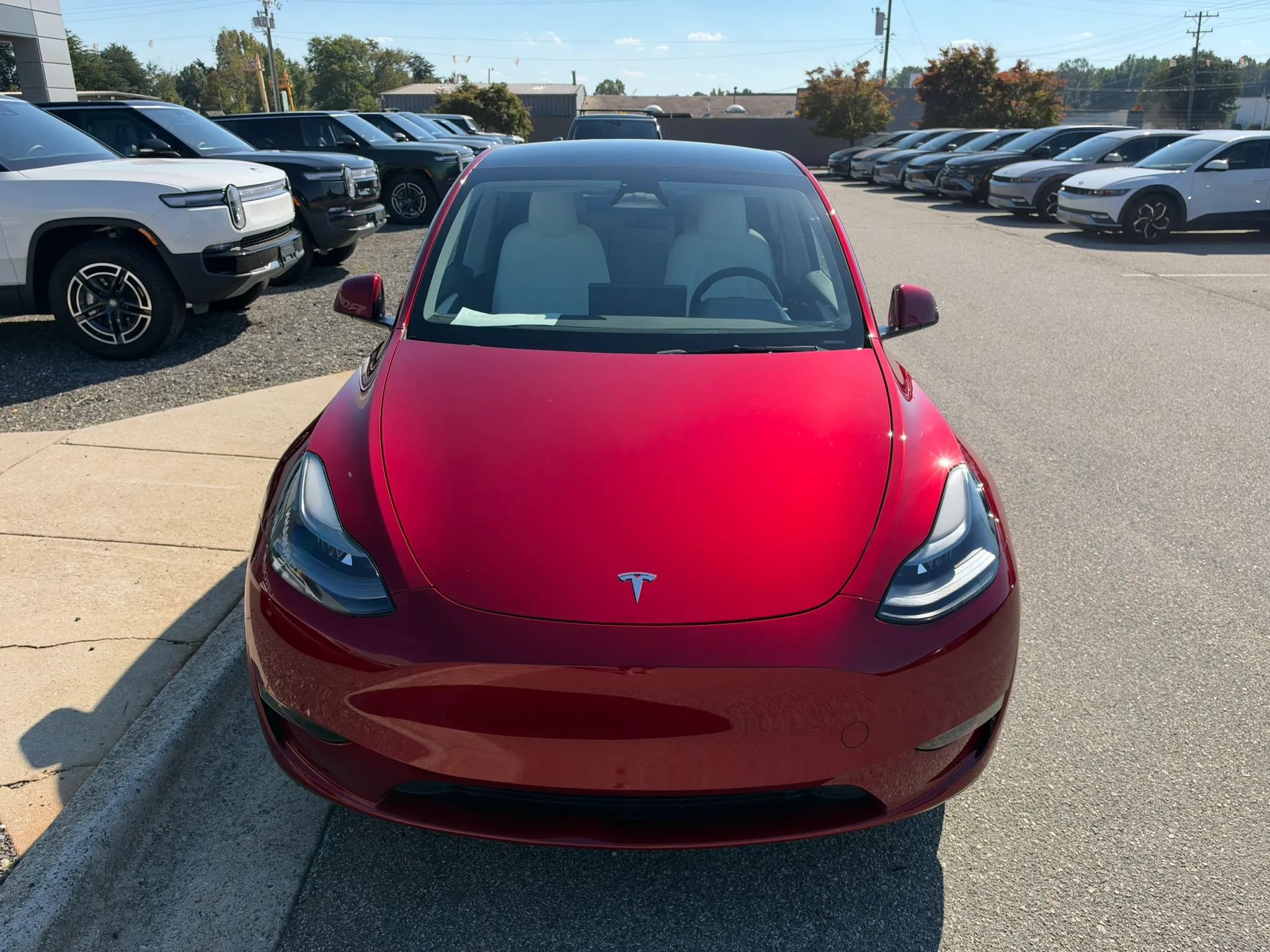 Used 2024 Tesla Model Y Long Range AWD/4WD image 27