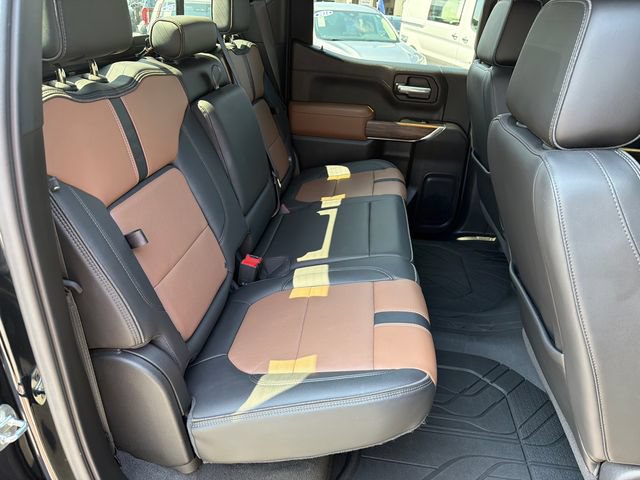 Used 2020 Chevrolet Silverado 1500 High Country w/ Technology Package AWD/4WD image 17